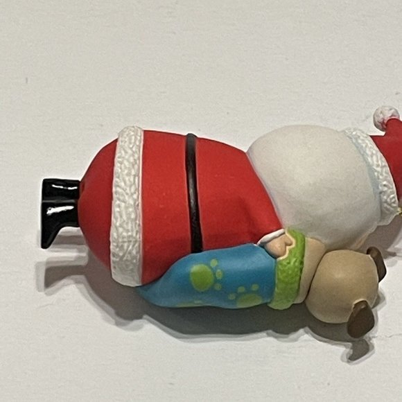 Hallmark Christmas Ornament Stocking Stuffing 2012 Santa Puppy Dog Exclusive VIP - Picture 4 of 8